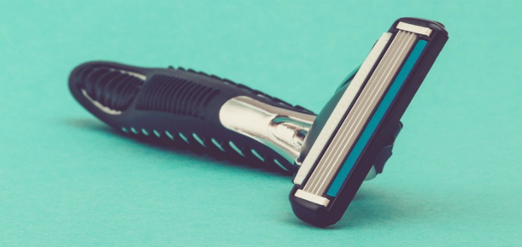 Shaving razor