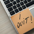 Picture with a postit note that reads 'I quit!'