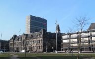 Image of Middlesbrough town hall and civic centre (Credit: Francis Hannaway / Wikimedia Commons)