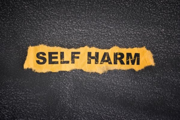 Responding to suspected self-harm: tips for adult social care practitioners